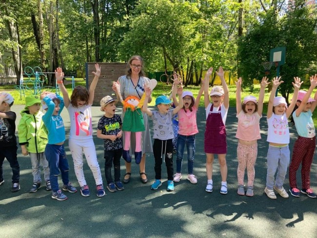 Центр образования и спорта москва. Спортивное развлечение путешествие по здоровье. Детский сад 1541. Дошкольное отделение школы 384. Мир путешествий в детском саду.